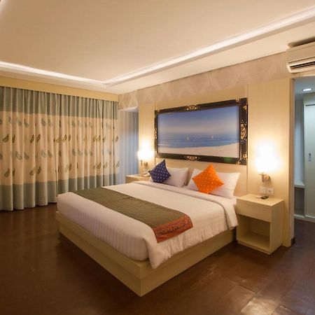 Grand Puri Saron Yogyakarta Hotell Eksteriør bilde