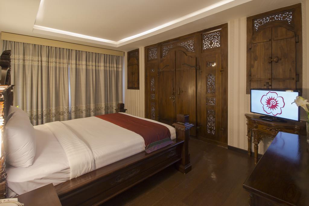 Grand Puri Saron Yogyakarta Hotell Eksteriør bilde