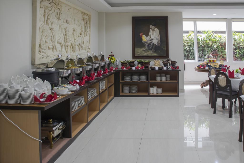 Grand Puri Saron Yogyakarta Hotell Eksteriør bilde