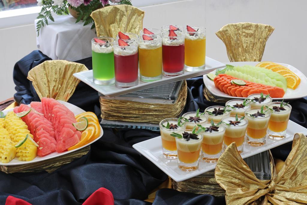 Grand Puri Saron Yogyakarta Hotell Eksteriør bilde