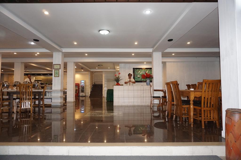 Grand Puri Saron Yogyakarta Hotell Eksteriør bilde