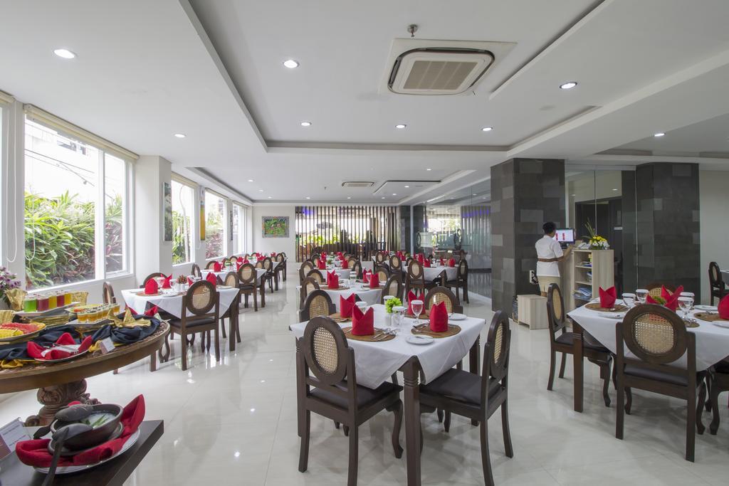Grand Puri Saron Yogyakarta Hotell Eksteriør bilde