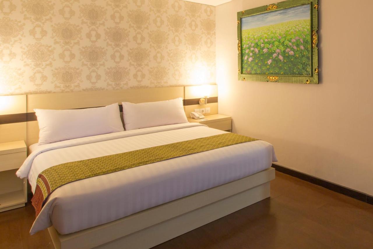 Grand Puri Saron Yogyakarta Hotell Eksteriør bilde